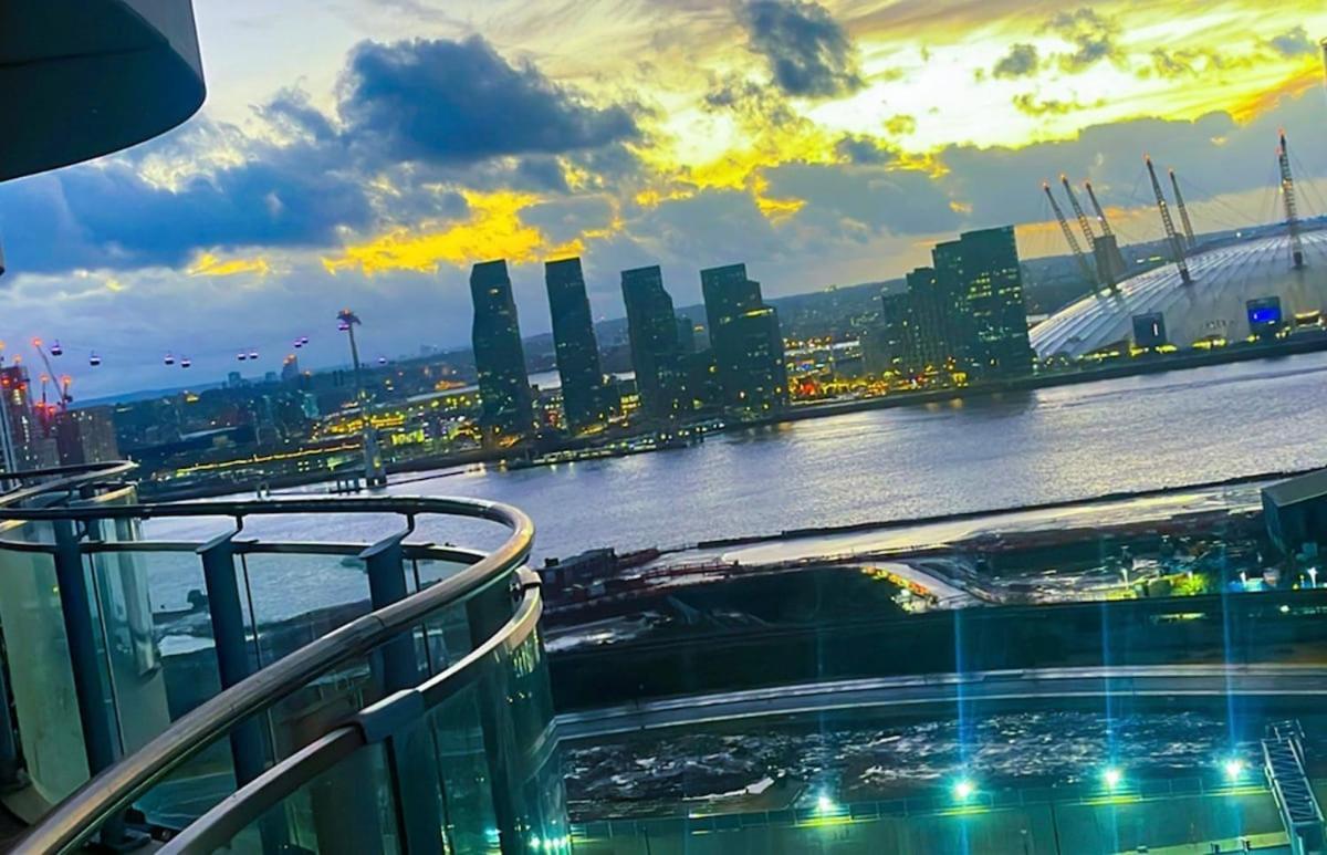 Luxury 1 Bedroom Apartment In Londra Esterno foto