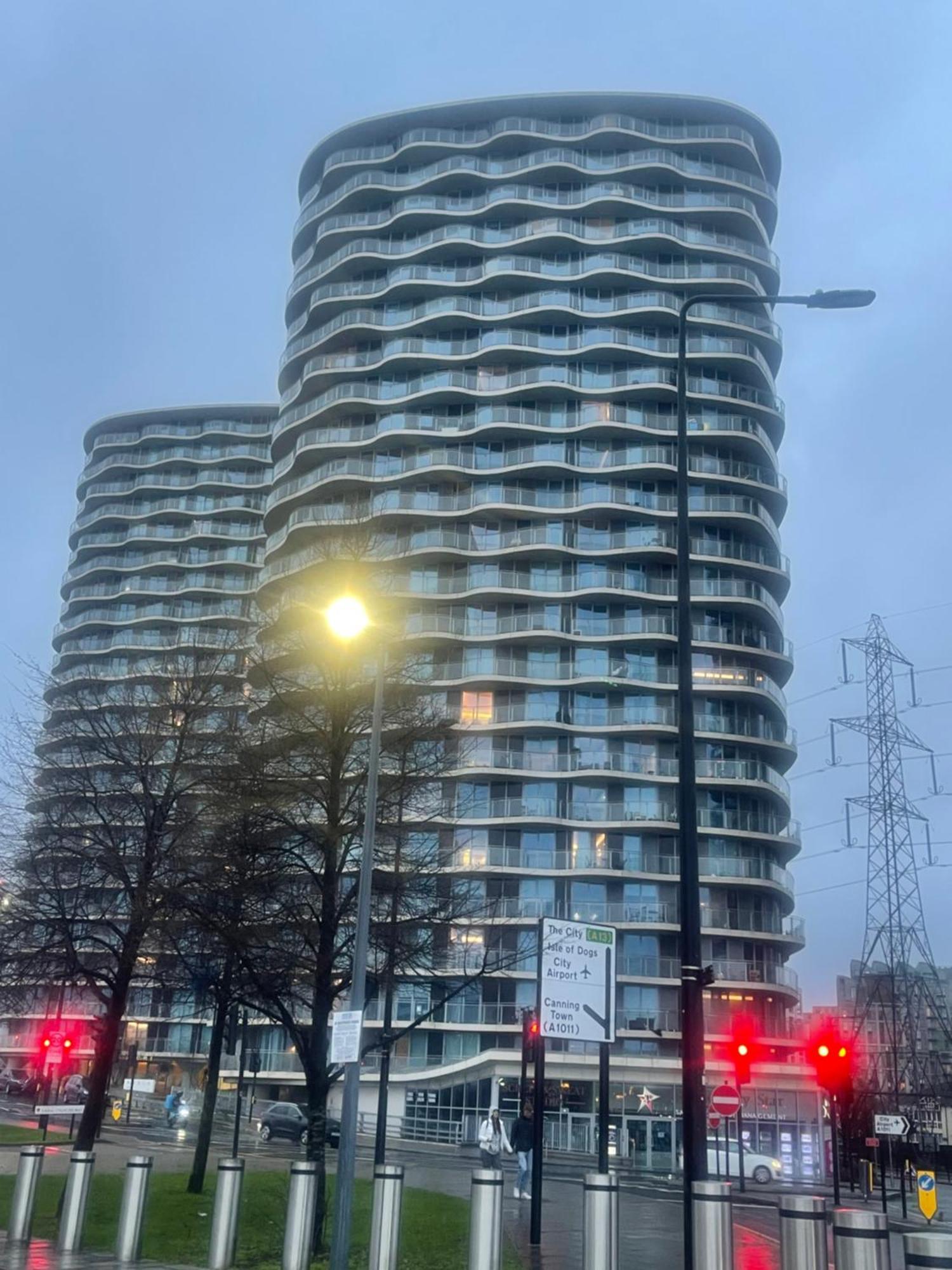 Luxury 1 Bedroom Apartment In Londra Esterno foto
